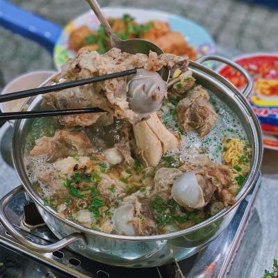 lẩu xương ống dê nấu bầu