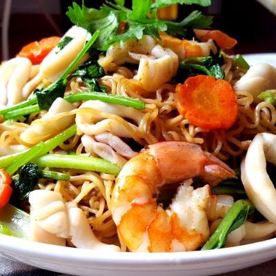 Mì xào hải sản