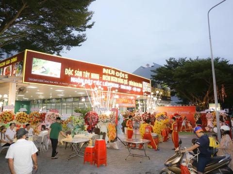 Không gian CN5 - Nhà Hàng Núi Đôi 5