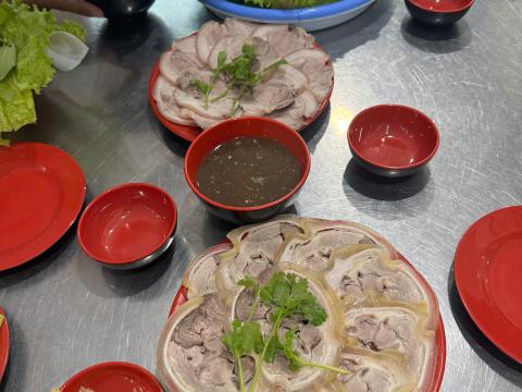 Không gian CN5 - Nhà Hàng Núi Đôi 5